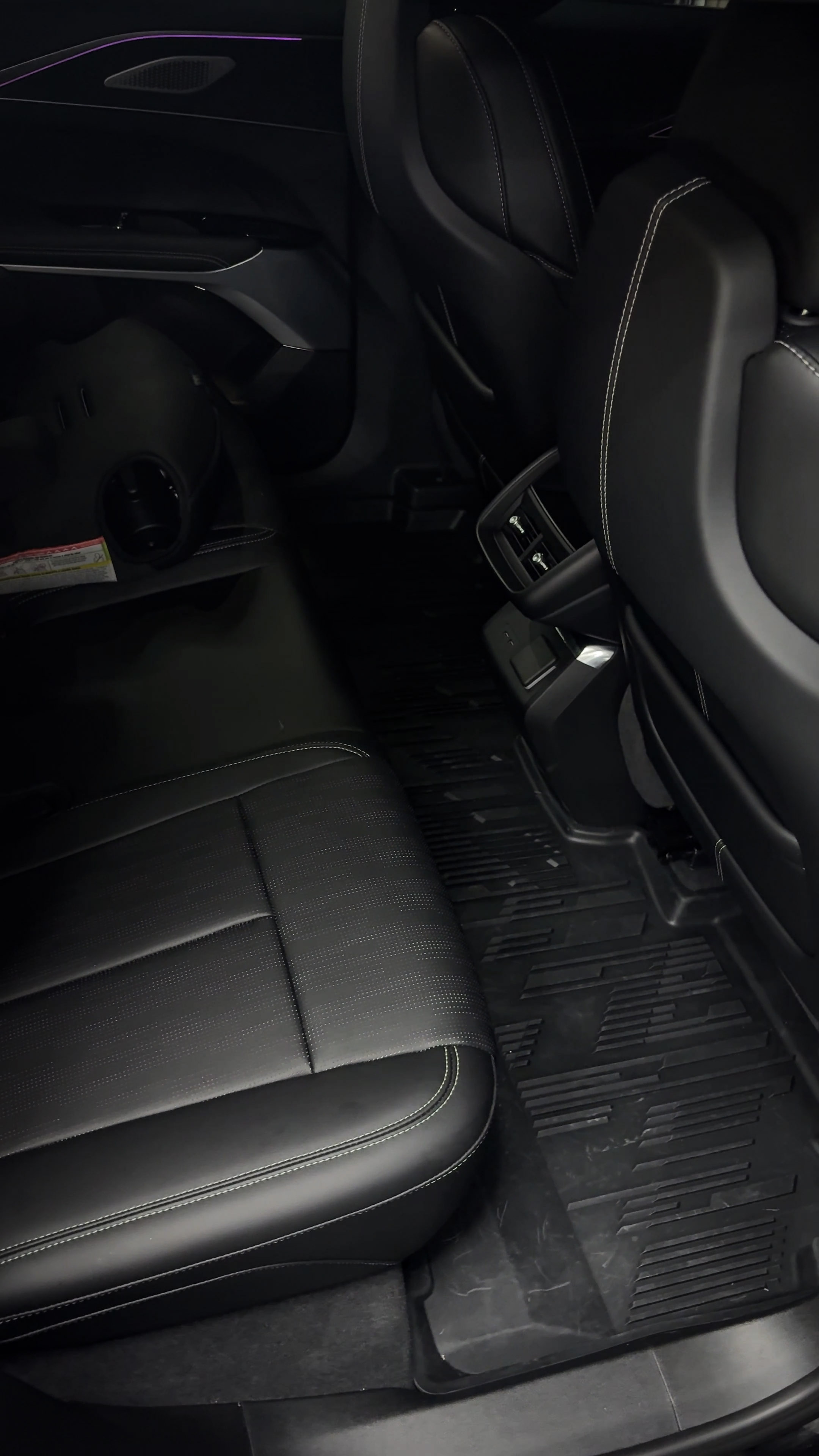 Cadillac LYRIQ 600 E4 - Rear Floor
